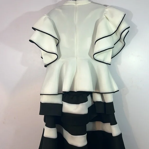 Wowza this is unique!  XXL black and white two piece outfit, WHY